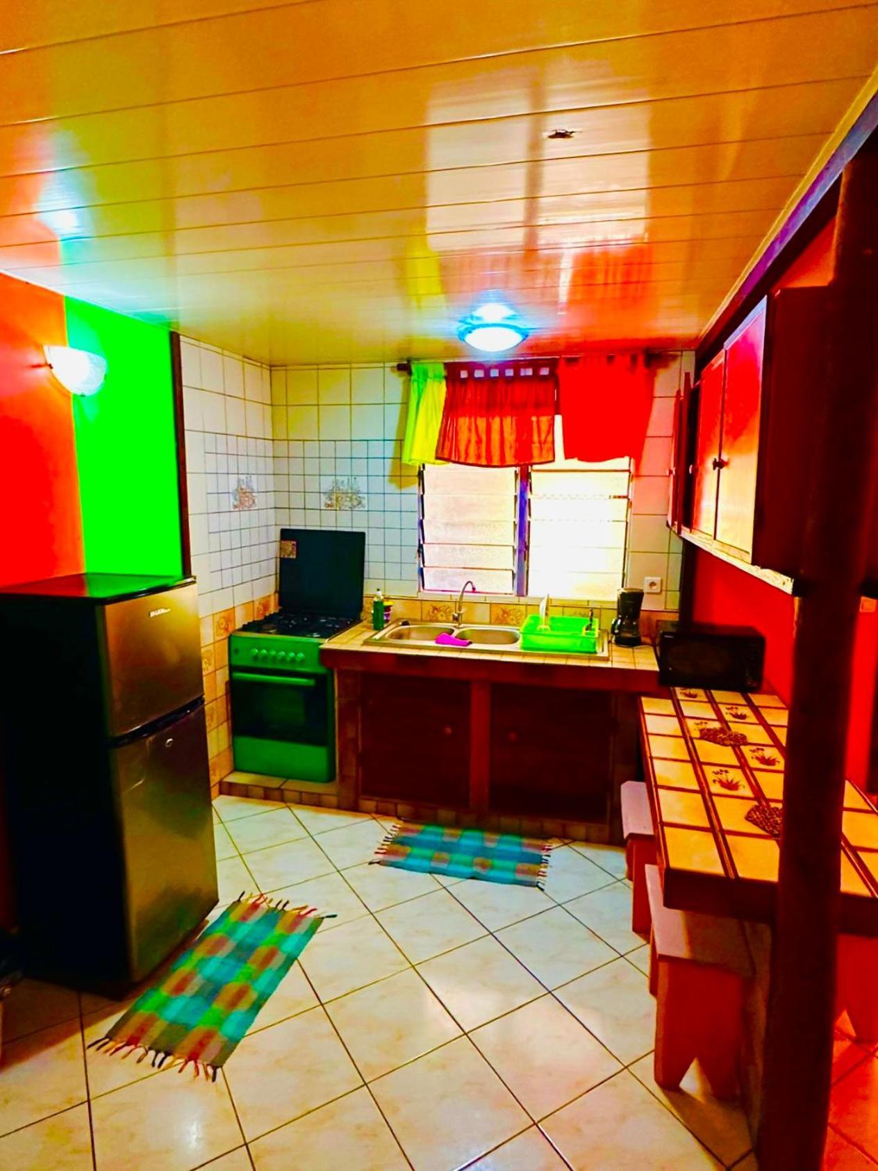 Teraupoo Lodge Maison Afareaitu المظهر الخارجي الصورة